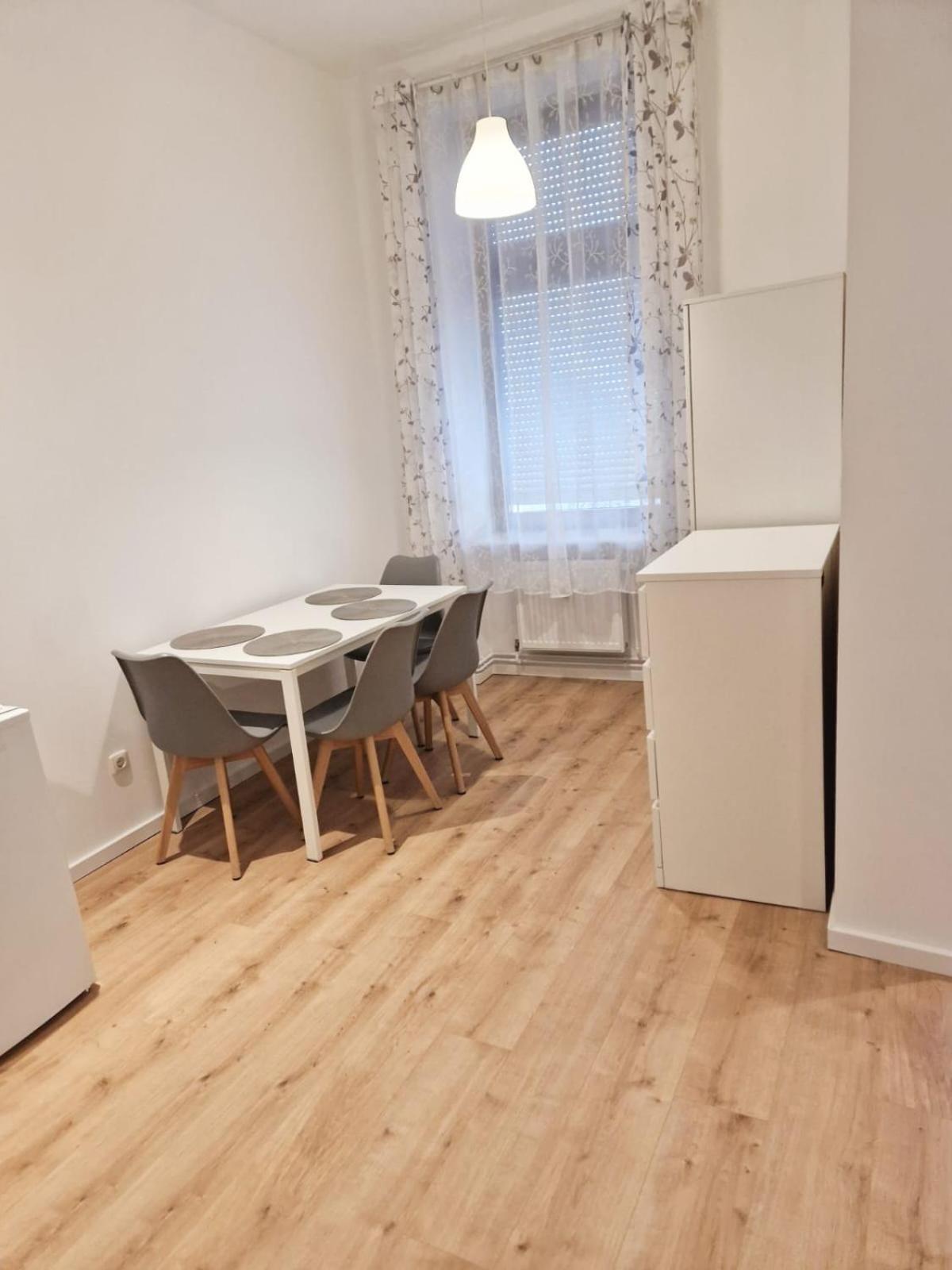 Family Studio For 4 * Berlino